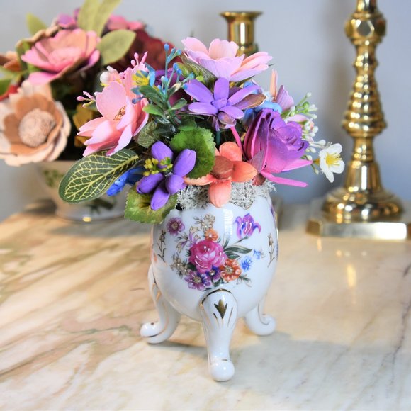 Beautiful hand-painted, footed, vintage, egg shaped vase with Sola flowers - Picture 11 of 12